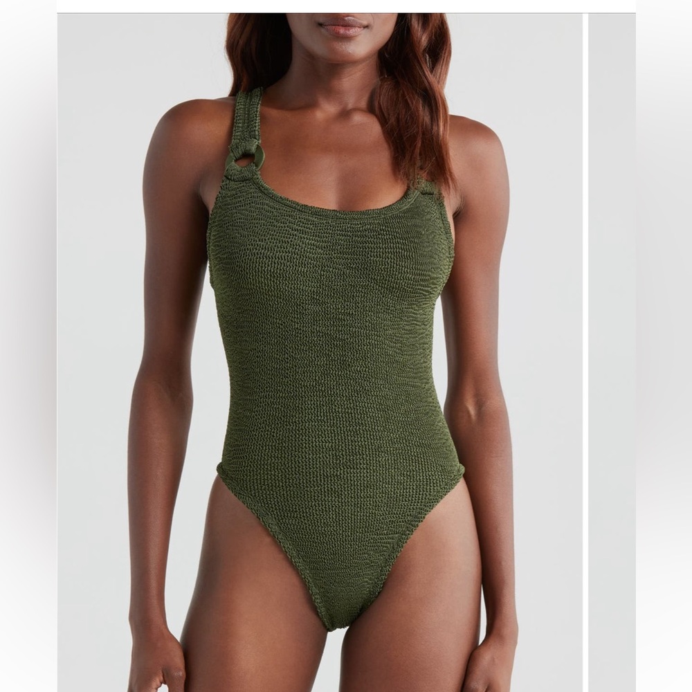 Hunza G NEW Domino One piece swim🔥NO Offer item🔥